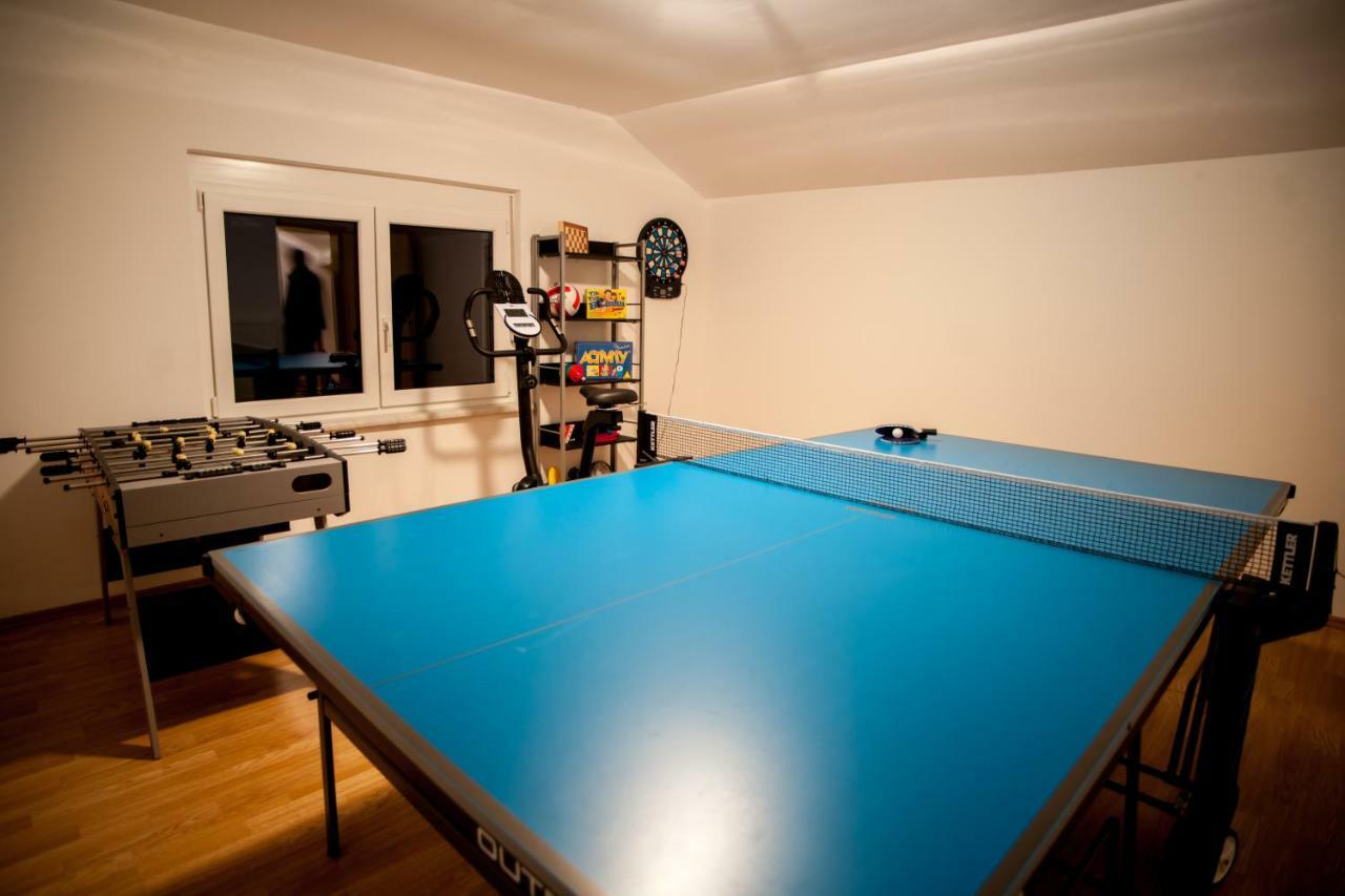 House Utrinek With Free Play Room, Jacuzzy And Garage Podbrdo Buitenkant foto